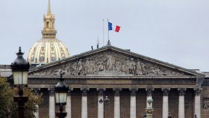 France names new government after budget fiasco — RT World News