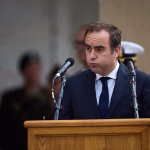 France’s Macron reappoints Lecornu as PM — RT World News