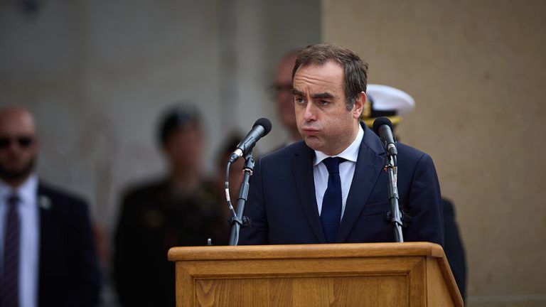 France’s Macron reappoints Lecornu as PM — RT World News