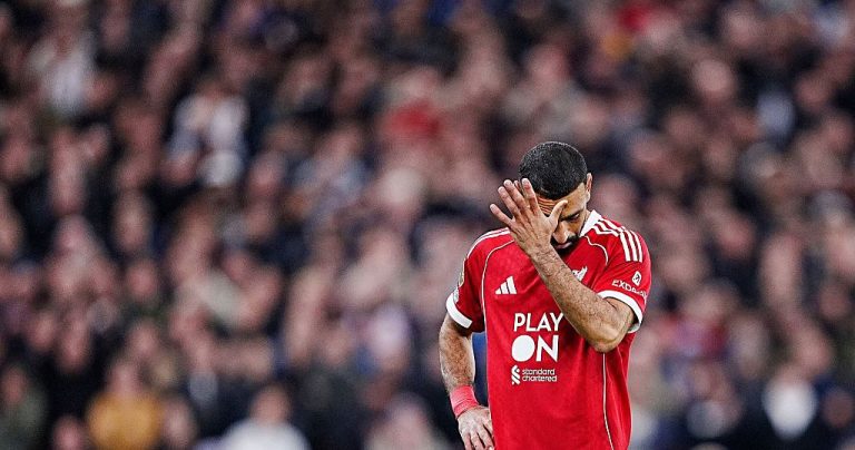 Liverpool coach says he's not worried about Mo Salah's form
