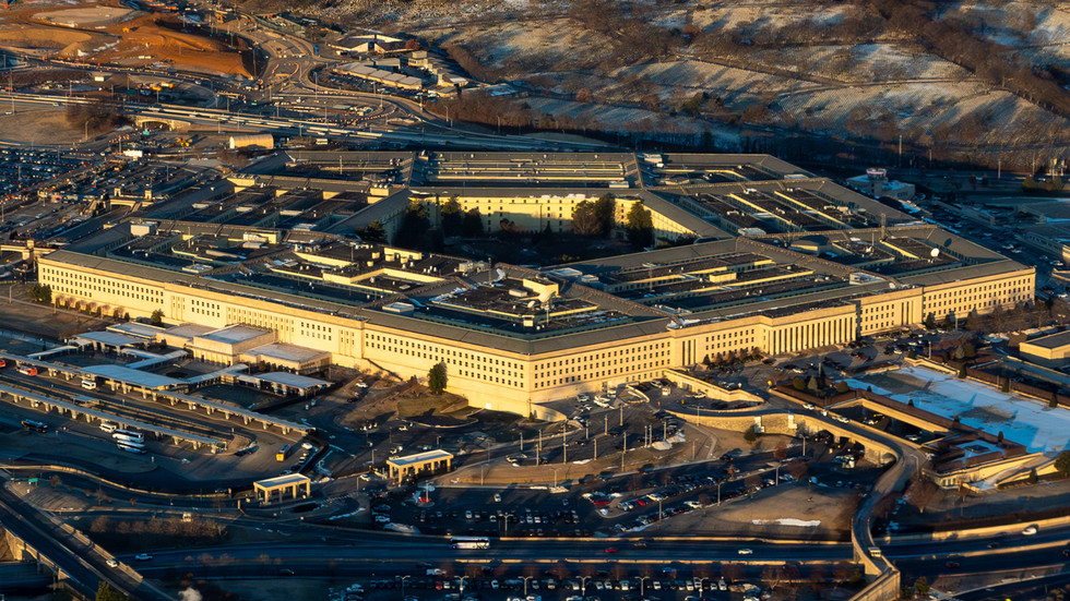 Pentagon announces new press corps after mainstream exodus — RT World News