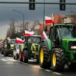 Poland extends ban on Ukrainian food imports — RT Business News