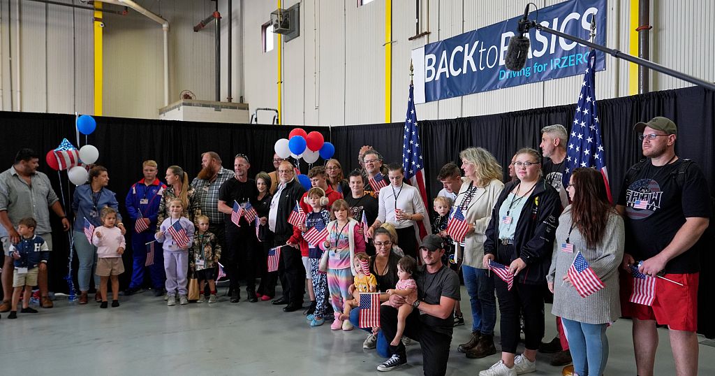 Refugees Trump slashes US refugee cap prioritizing white South Africans US slashes refugee admissions and prioritises white South Africans