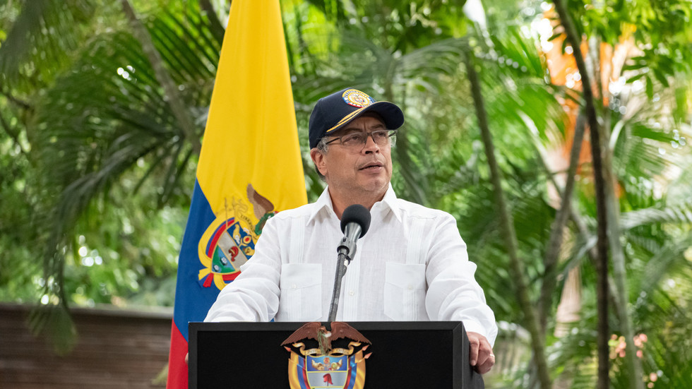 Colombia accuses US of killing ‘lifelong fisherman’ in boat strike — RT World News