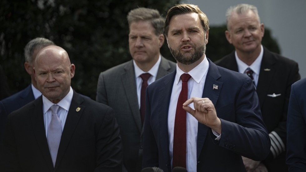 US resumes nuclear arms testing to ensure functionality US needs to check if nuclear missiles work – Vance — RT World News