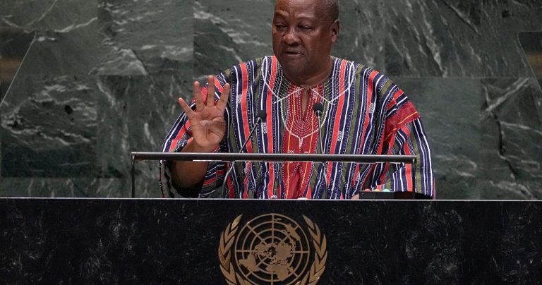 China's Xi Jinping and Ghana's John Dramani Mahama pledge further bilateral relations