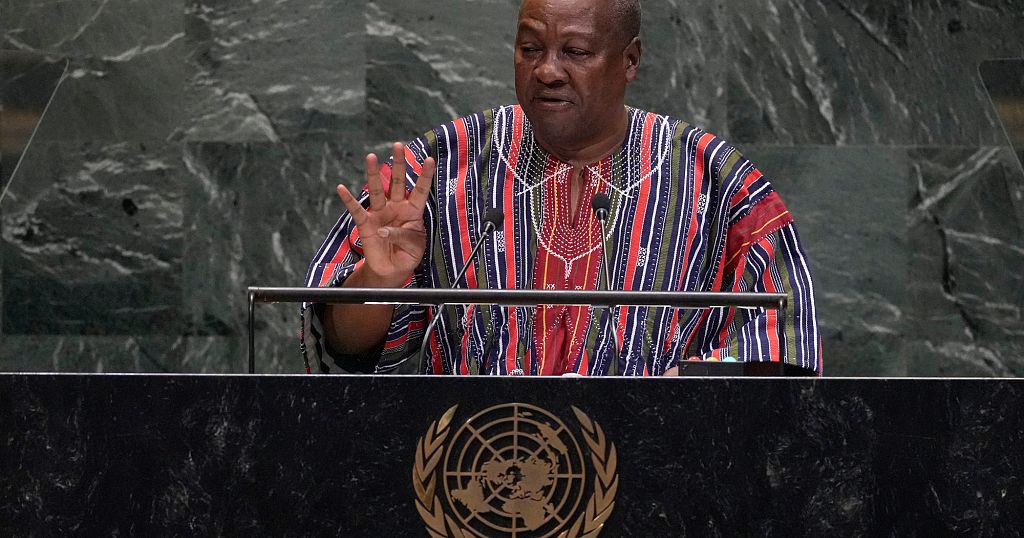 China's Xi Jinping and Ghana's John Dramani Mahama pledge further bilateral relations