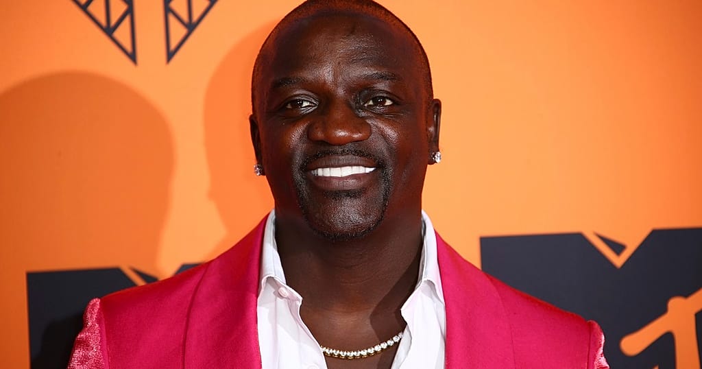 Akon arrested for failing to attend court on license suspension