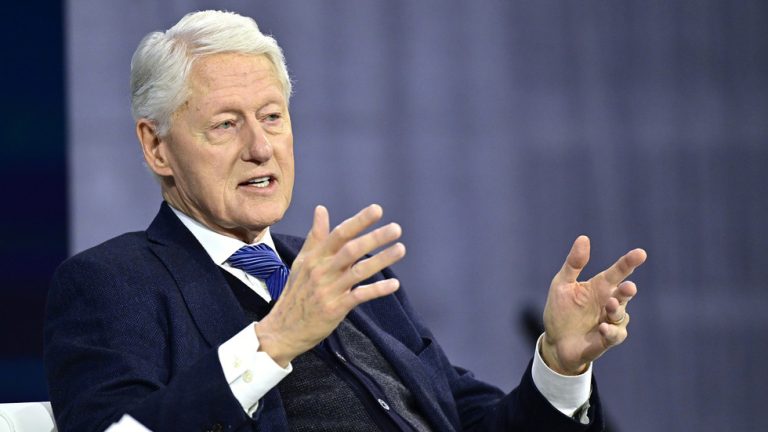 Congress warns Clintons over Epstein case — RT World News