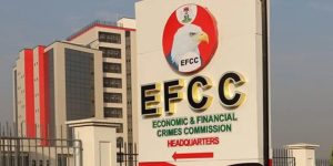 EFCC Suspends Operatives Over N10m Extortion Allegation 300x150