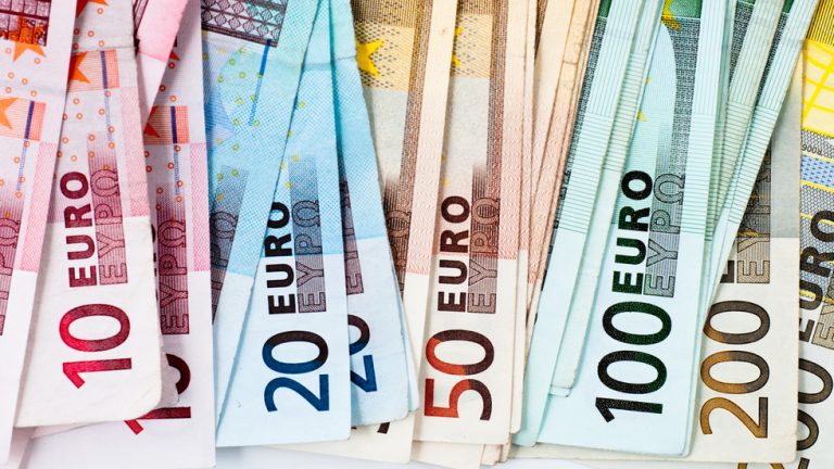 Foreign investment in EU ‘frighteningly’ low – Euractiv — RT Business News