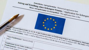 EU Restricts Russian Visas Amid Ukraine Conflict 300x169