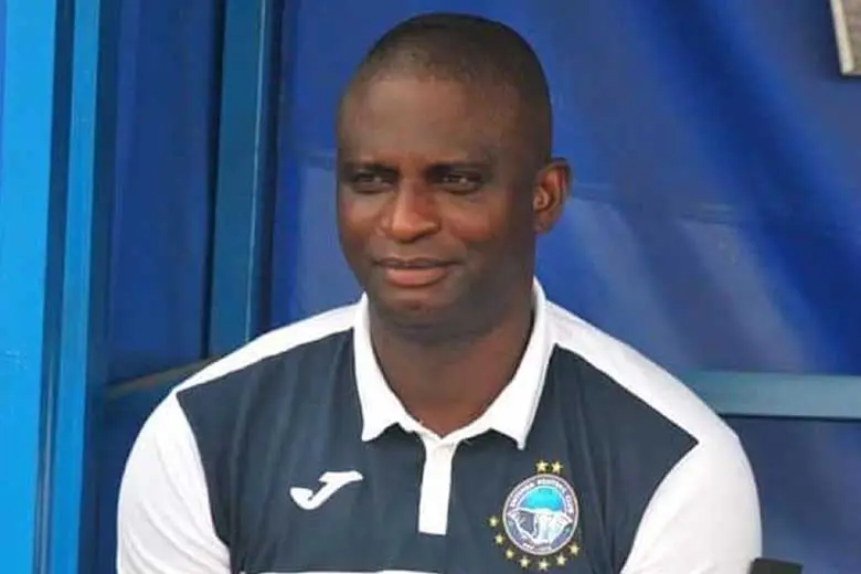 Fatai Osho set to replace Ayeni at Crown FC