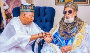 Islamic Leader Sheikh Dahiru Usman Bauchi Mourned By Nigeria Officials 300x178