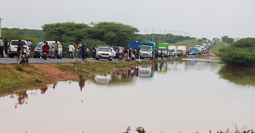 Landslide leaves at least 21 dead in western Kenya