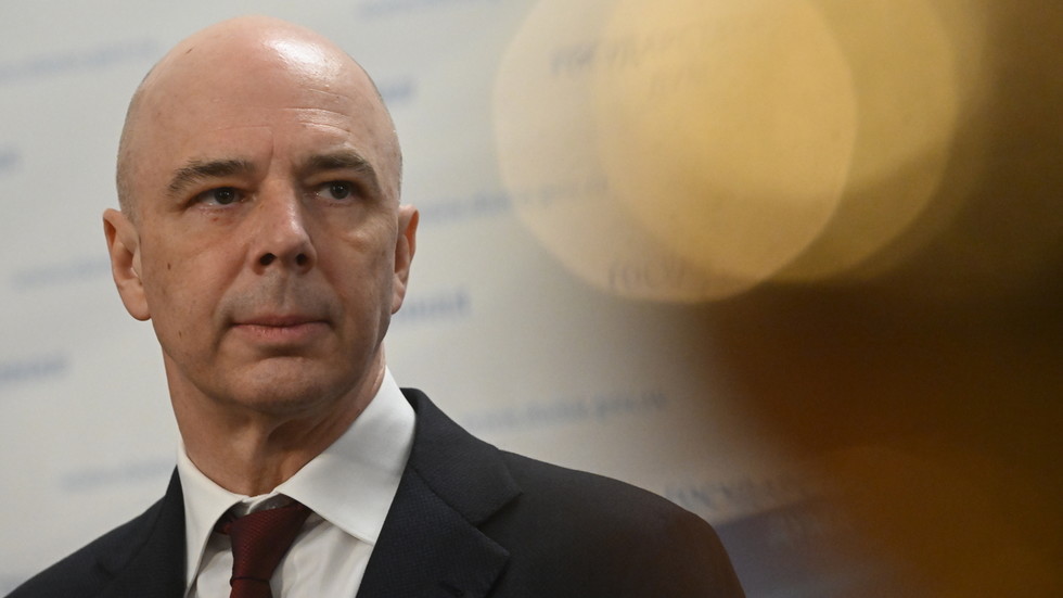 Russia targets shadow economy with new measures Russia to crack down on shadow economy — RT Business News