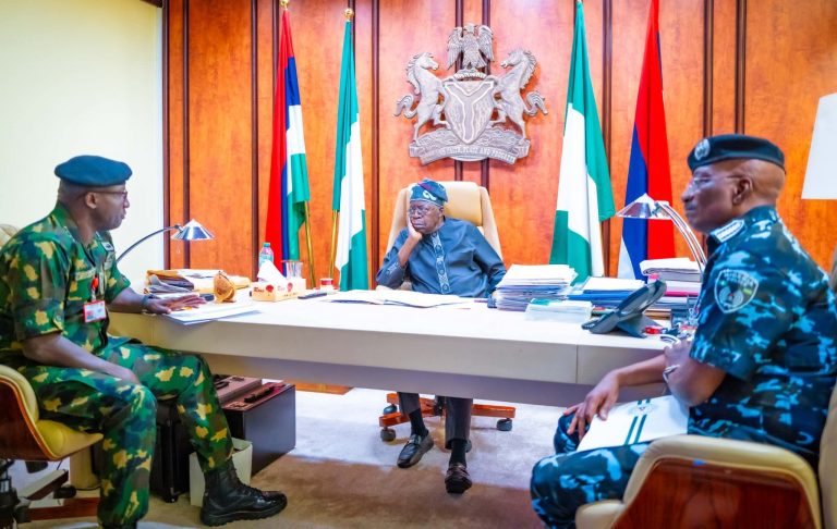 Tinubu orders withdrawal of police from VIPs, directs redeployment to core security duties — Daily Nigerian