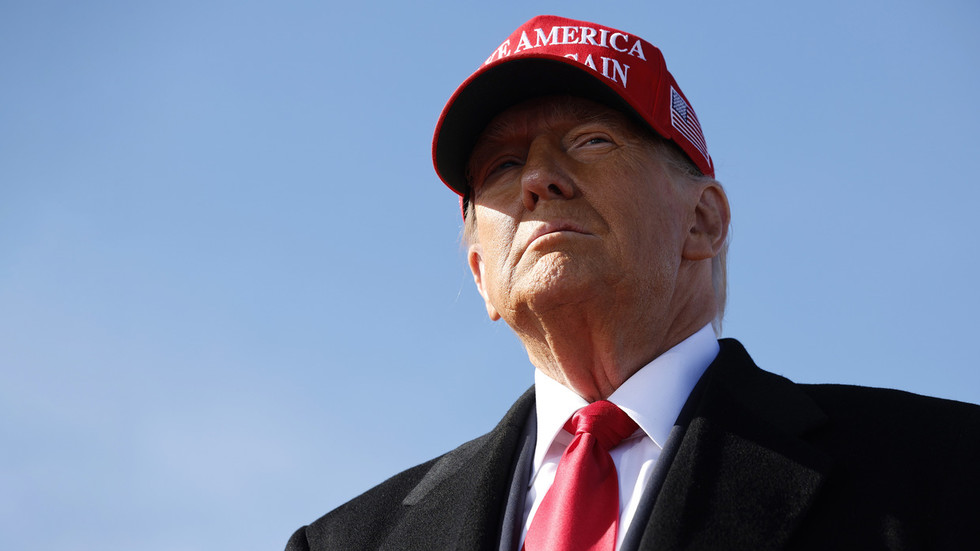 Trump ‘OK’ with launching strikes in Mexico — RT World News