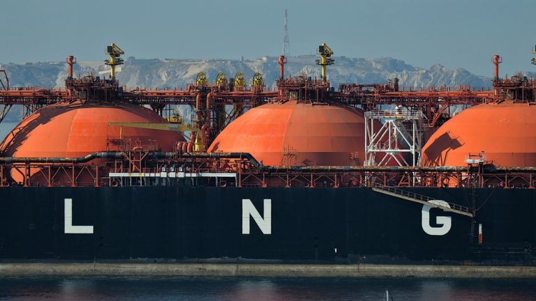 Poland in talks to channel US LNG to Ukraine and Slovakia – Reuters — RT Business News