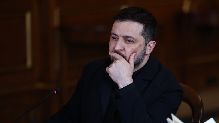 Zelensky is sending a very important signal about Trump’s peace plan — RT World News