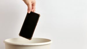 IPhone Addiction Sparks Personal Revolution 300x169