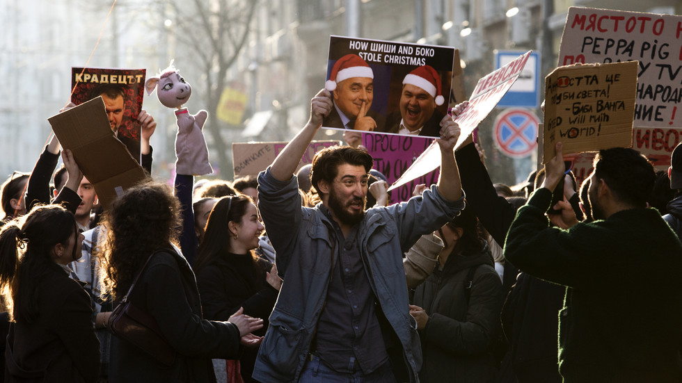 The EU wants a country-sized ammo factory against Russia, but the locals aren’t buying it — RT World News