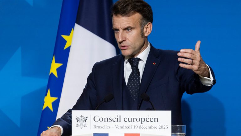 Macron accuses US of ‘intimidation’ against EU — RT World News