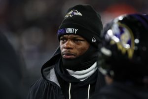 Lamar Jackson Future Uncertain Amid Ravens Cap Issues 300x200