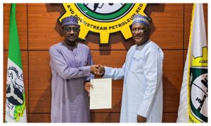 NMDPRA Farouk Ahmed Hands Over To Saidu Mohammed 300x180