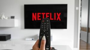 Netflix Bids To Buy Warner Bros Discovery In Massive Media 300x166