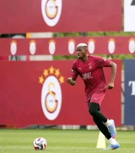 Osimhen Weakness Revealed By Kocaelispor Striker Serdar Dursun 266x300