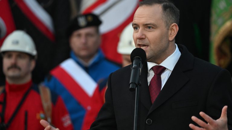 Poland must be ready to defend border with Germany – president — RT World News