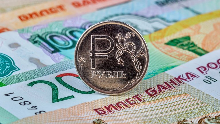 Ruble posts strongest gains since 1994 – Bloomberg — RT Business News