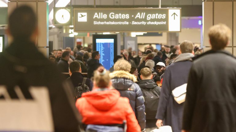 Moscow warns against travel to ‘lawless’ Germany — RT World News