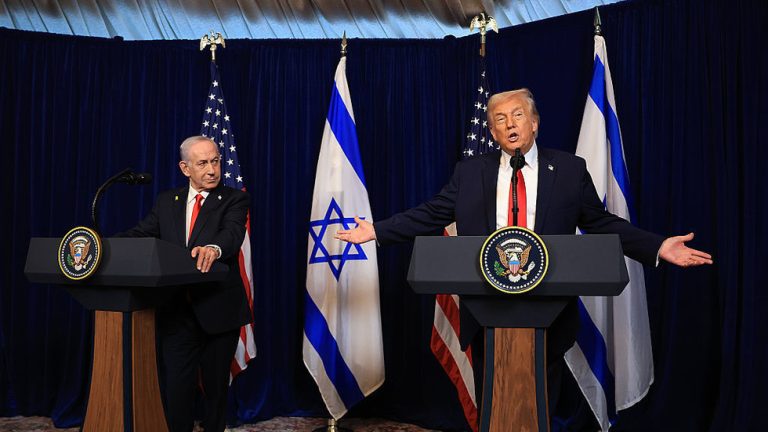 Trump warns Hamas of ‘hell to pay’ — RT World News