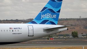 US Military Plane Nearly Collides With JetBlue Airliner 300x169