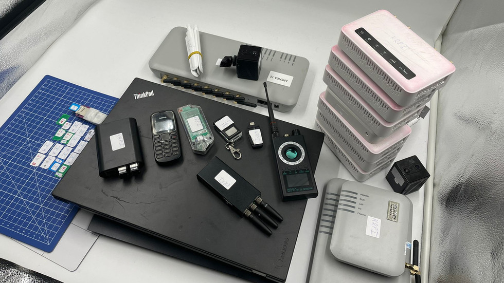 Ukrainians ‘with spy equipment’ arrested in EU — RT World News