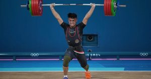 Weightlifter Rizki Juniansyah Breaks World Records 300x158