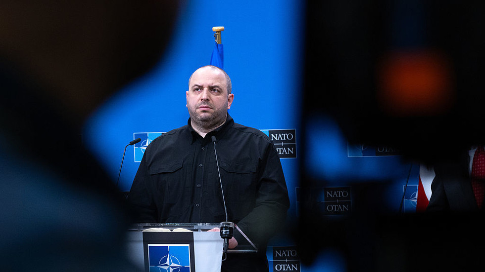 Western officials ‘alarmed’ over secret FBI-Ukraine meetings – WaPo — RT World News
