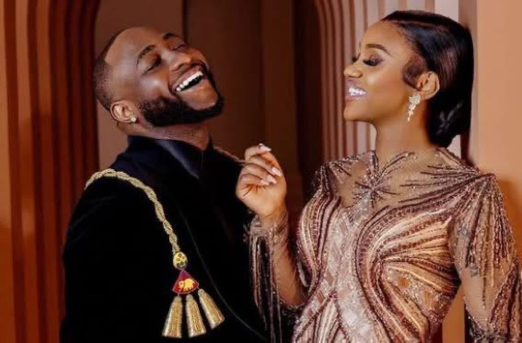 Davido fumes after being call out for allegedly owing wedding planner $50,000