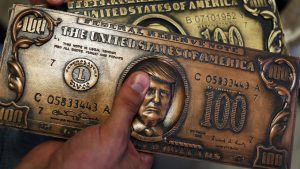 Dollar Plunges To 4 Year Low After Trump Comments 300x169