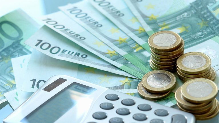 German businesses sound alarm over record bankruptcies — RT World News
