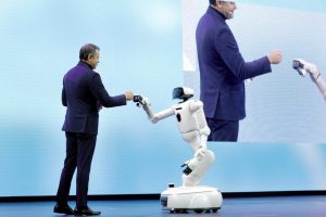 Robots Impress At Las Vegas Tech Show 300x200