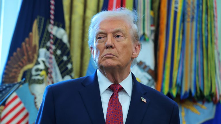 Trump backs congressional Russia sanctions bill — RT World News