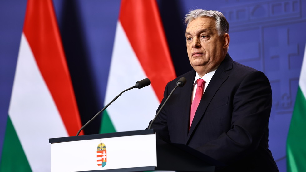 Russia won’t allow NATO and EU on its borders – Orban — RT World News