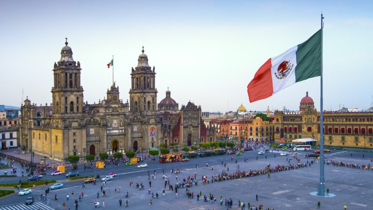 Trump threatens strikes in Mexico — RT World News