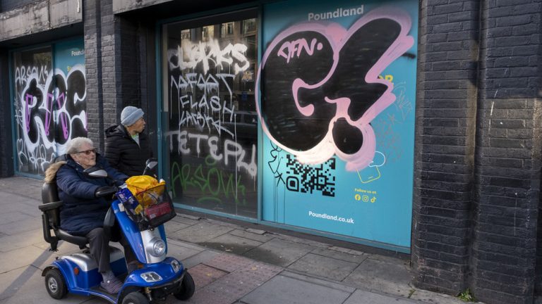 UK’s poorest have become poorer under Starmer – Telegraph — RT World News