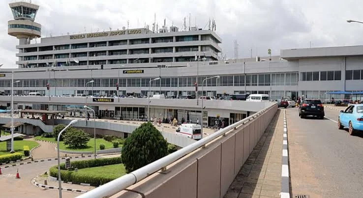 Aircraft with 248 passengers forced to make emergency landing in Lagos
