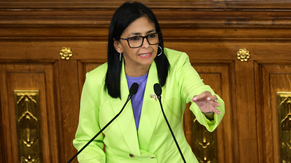 ‘Enough of Washington’s orders’ – Venezuela’s interim president — RT World News