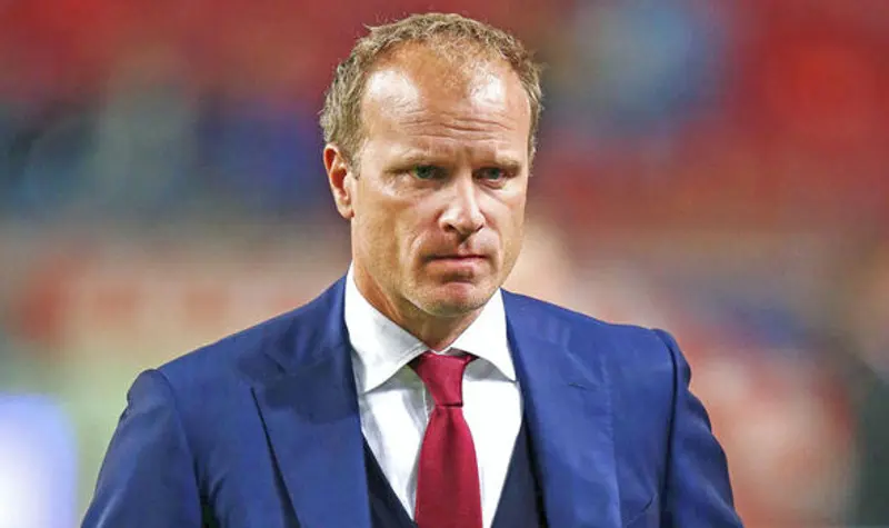 EPL: The big games are coming - Bergkamp predicts team to win title